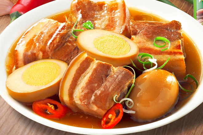 Cách nấu thịt kho tàu với trứng