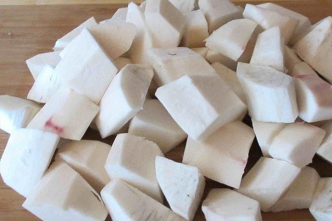 Khoai môn cắt khúc
