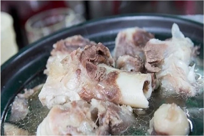Cách nấu cháo thịt bò với xương cần ninh xương