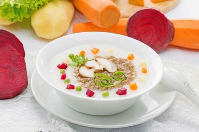 Cách nấu cháo cho bé ăn dặm