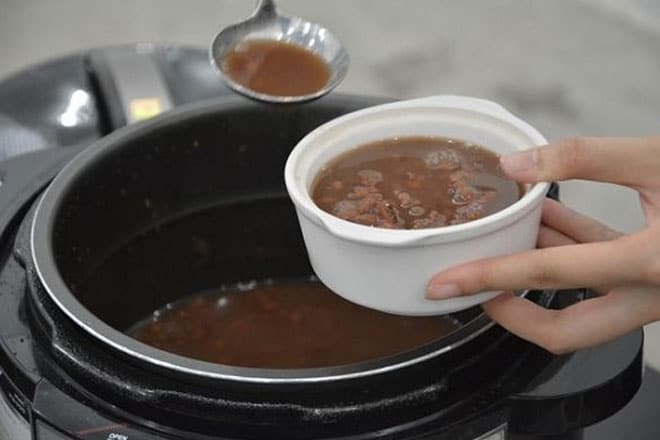Cách nấu chè đậu đen bằng nồi cơm điện