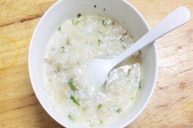 Cách nấu cháo cho bé 6 tháng với thịt bằm